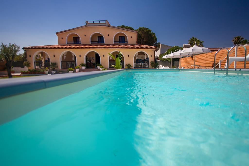 Villa Sunset B&B/Apartments Fontane Bianche Exterior foto